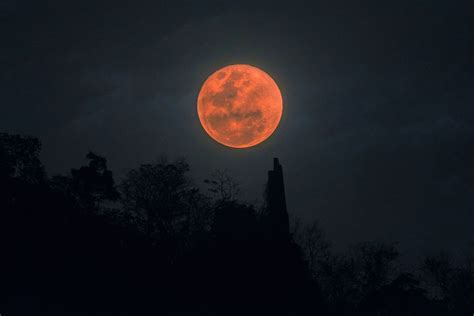 The Blood Moon 2022: Unlocking the Mysteries of Lunar Magic